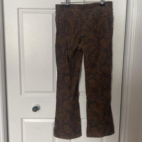 Brown corduroy flare pants. Size 8. - Picture 3 of 4